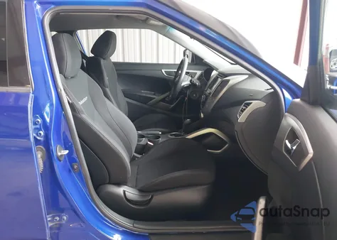 2013 Hyundai Veloster Base W/Black z USA, uszkodzony, nr VIN KMHTC6AD4DU133153